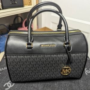 Michael Kors Travel duffle bag NWT